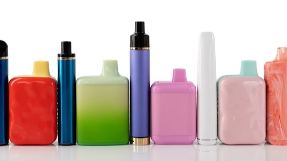 Cigarros eletrônicos e a sanha arrecadatória: incoerências penalizam a produção e favorecem a ilegalidade