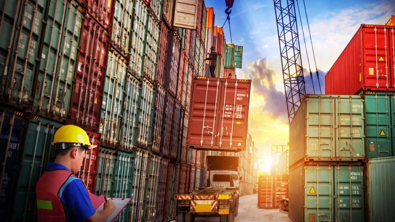 VÍDEO: Minuto da Indústria destaca que cobrança ilegal nos portos brasileiros prejudica empresas
