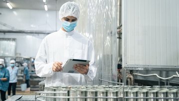 Leia mais De novo! Por que a CNI revisou pra baixo o PIB da indústria brasileira? (Ep. #175) | Economia em 60s