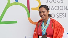 Atleta da Paraíba descobre o arremesso de peso pelos Jogos do SESI