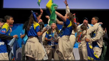 SESI-MT brilha na África do Sul: equipe de robótica é vice-campeã e leva o prêmio principal do Open