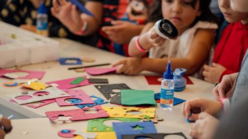 Festival Brinca+ leva programação gratuita de férias ao SESI Lab