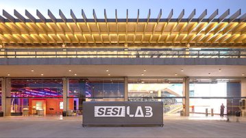 Residência artística no SESI Lab explora novas linguagens entre arte e tecnologia