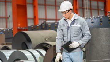 Empresários industriais completam um ano sem confiança, aponta CNI