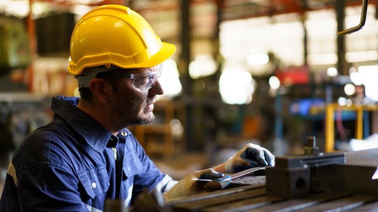 Faturamento da indústria cai 3,5% em agosto, aponta CNI