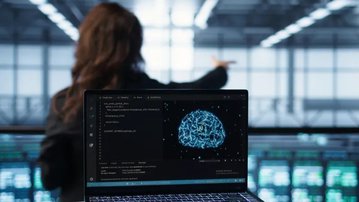 SENAI abre pós-graduação em IA e SESI-SP leva tecnologia educacional à maior feira do setor