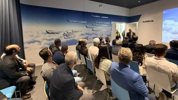 Leia mais Missão empresarial CNI-Apex Brasil visita fábrica da Airbus em Hamburgo