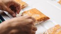 Leite de vaca, sem vaca: foodtechs usam fermentação para revolucionar a indústria alimentícia