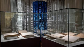 Palavras que voam: exposição no SESI Lab celebra 50 anos do Dicionário Aurélio