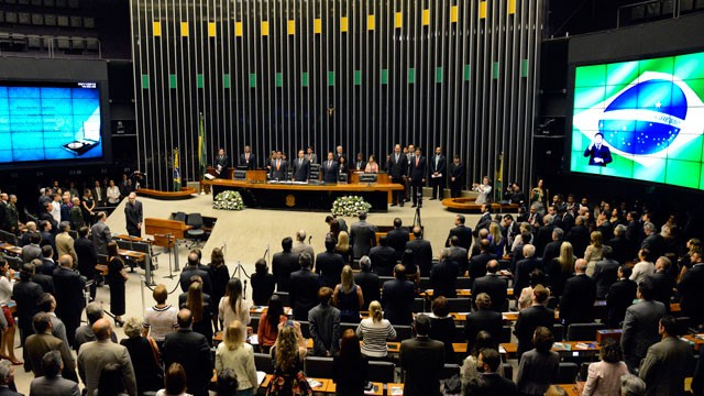 CNI é homenageada pela Câmara dos Deputados com medalha do Mérito Legislativo 2016