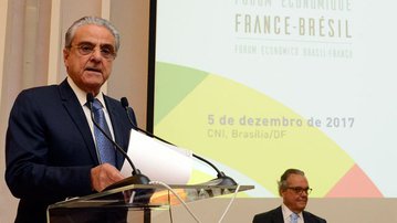 Indústria pede apoio à adesão do Brasil à OCDE em encontro com empresários franceses