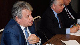 Ex-presidente da Eletrobras defende reestruturação no modelo setorial e estatal forte