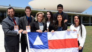 Estudantes do SESI participam em Brasília do Parlamento Jovem Brasileiro