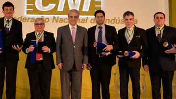 Sete empresários recebem a Medalha do Mérito Industrial