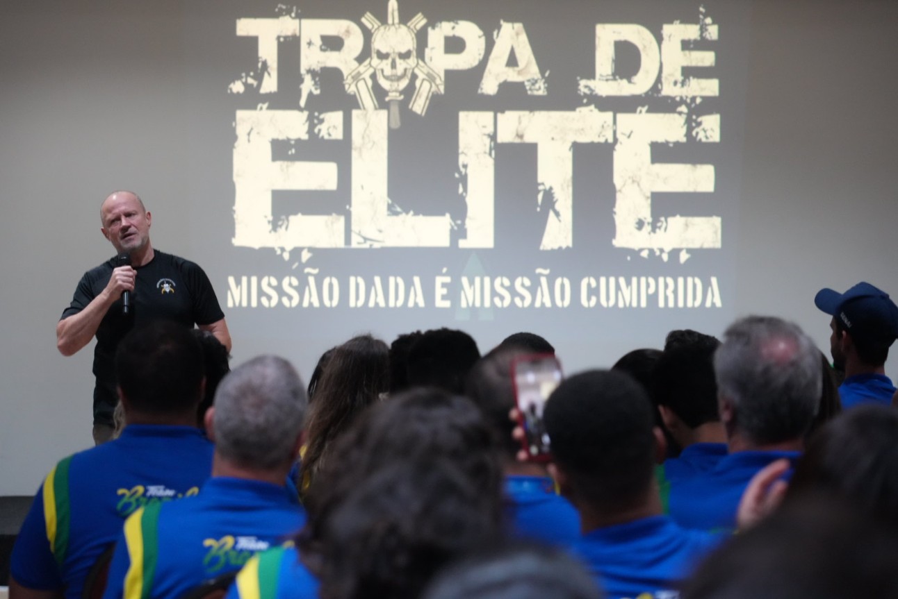 Paulo Storani, antropólogo, policial e consultor do filme Tropa de Elite, falou à delegação brasileira sobre missão, trabalho em equipe e o significado de representar o Brasil na WorldSkills Shanghai 2026