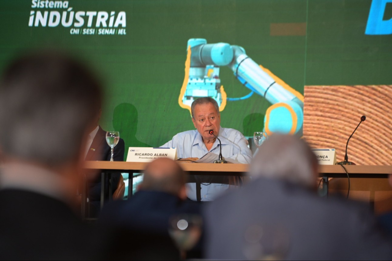 O presidente da CNI, Ricardo Alban, defendeu o diálogo entre poder público e iniciativa privada como caminho para impulsionar investimentos e o desenvolvimento sustentável do país