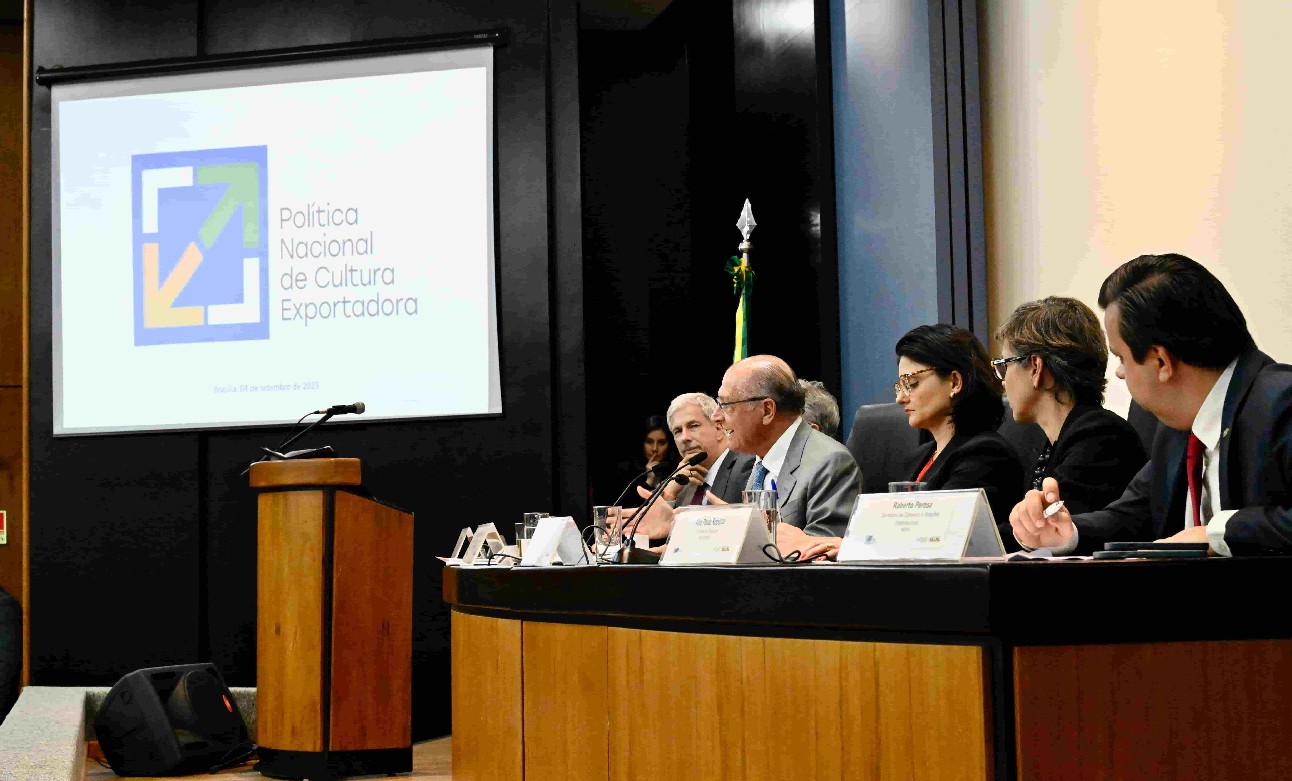 Vice-presidente do Brasil, Geraldo Alckmin, recebe especialistas do comércio exterior para reunião do Comitê Nacional para a Promoção da Cultura Exportadora
