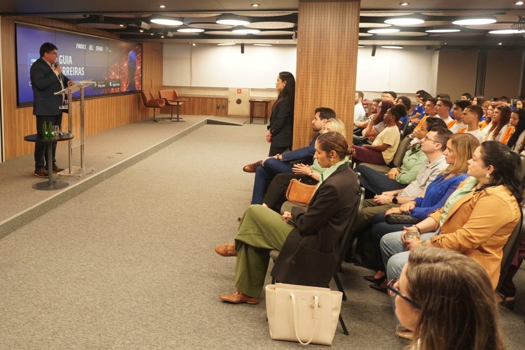 Nova plataforma funciona como ecossistema de empregabilidade, mapeando o perfil do usuário para recomendar cursos, certificações e vagas de emprego no Estado. Foto: Renan Donato/FINDES