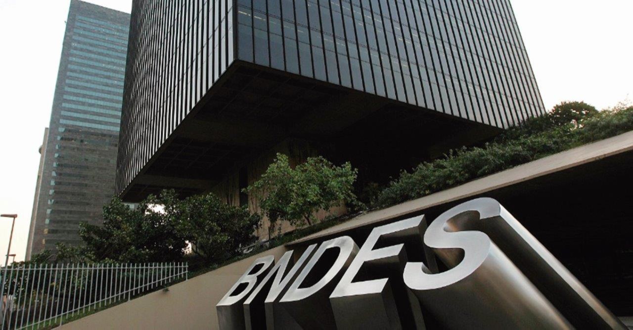 BNDES é elo estratégico para nova política industrial, diz CNI
