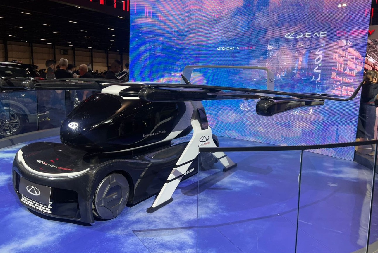 Design arrojado, híbrido flex e IA: Salão do Automóvel revela futuro do setor automotivo