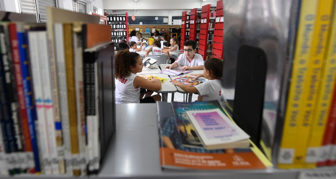 O SESI, por exemplo, contratou a Fundação Chile para construção do Programa SESI de Gestão Escolar de Qualidade