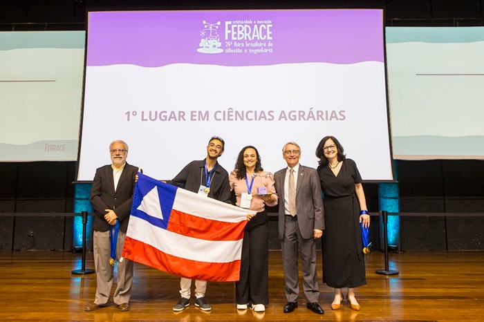 Projeto de Kenisson Brito conquistou o 1º lugar na categoria Ciências Agrárias com projeto de controle de fungos em grãos de café no pós-colheita