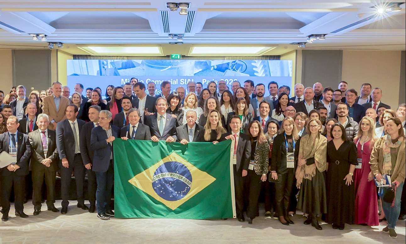 Mais de 100 empresários brasileiros estão na França, na Missão Comercial SIAL Paris 2022