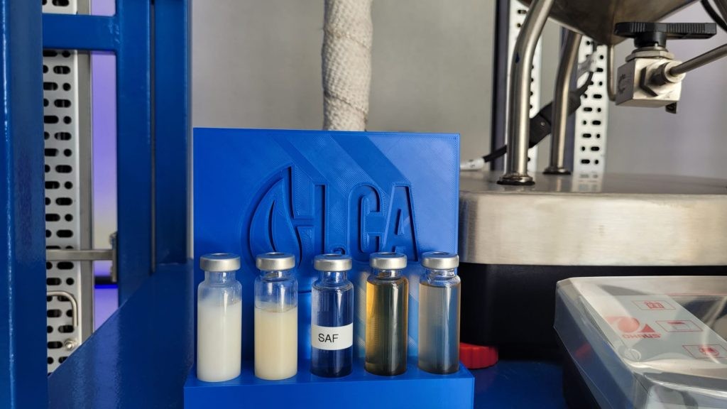 imagem colorida de pipetas de experimento com hidrogênio