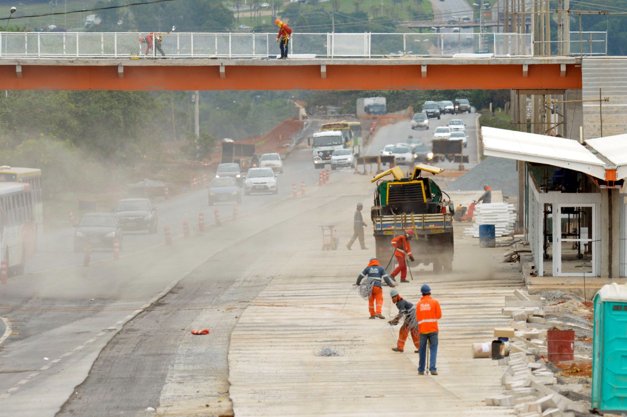 Obras de infraestrutura e de ampliação da BR 040