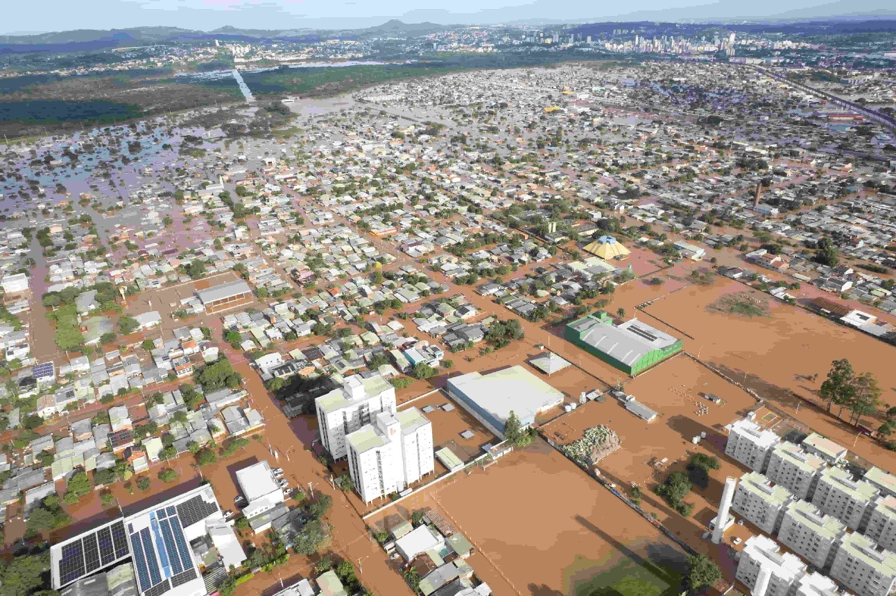 tragédia no Rio Grande do Sul com as enchentes de abril. Cidade de Novo Hamburgo e São Leopoldo com mais de 180 mil desabrigados