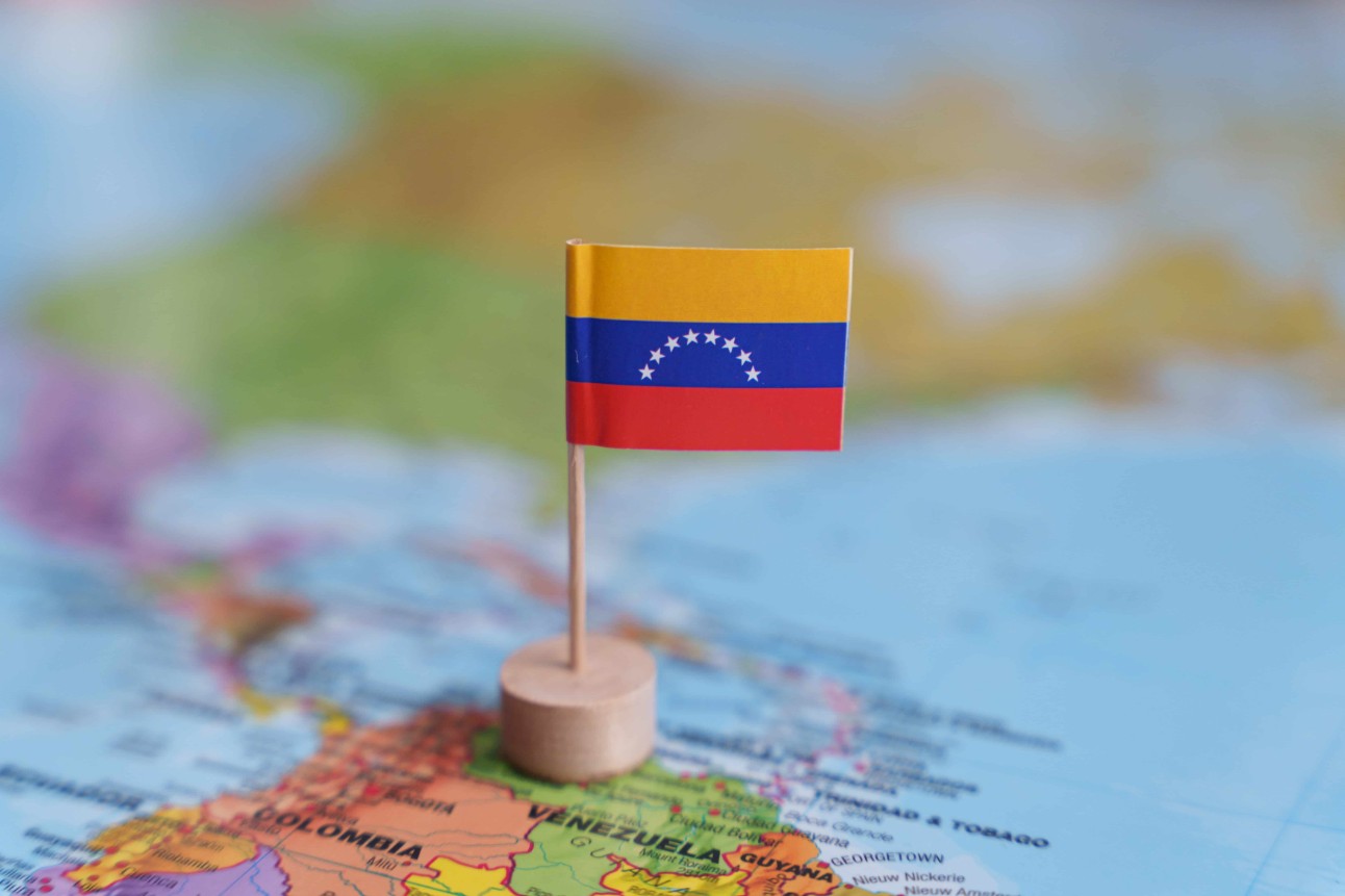 SESI-RS oferece atendimento virtual com psicólogos e assistentes sociais à comunidade impactada por terremoto na Venezuela. Imagem: Shutterstock