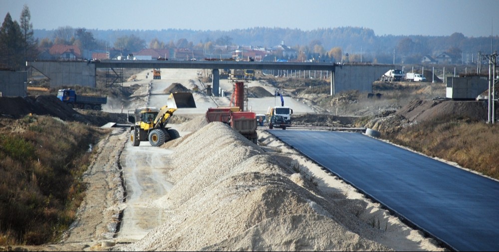 O setor de infraestrutura ficou em primeiro lugar na tomada de recursos, com R$ 8,8 bilhões. Foto: Shutterstock