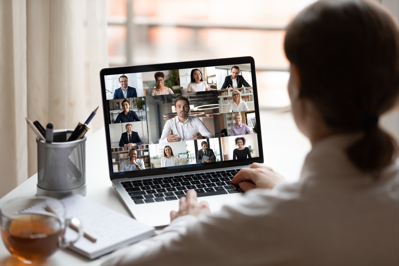De forma on-line, empresários e pessoas interessadas poderão interagir sobre temas da indústria