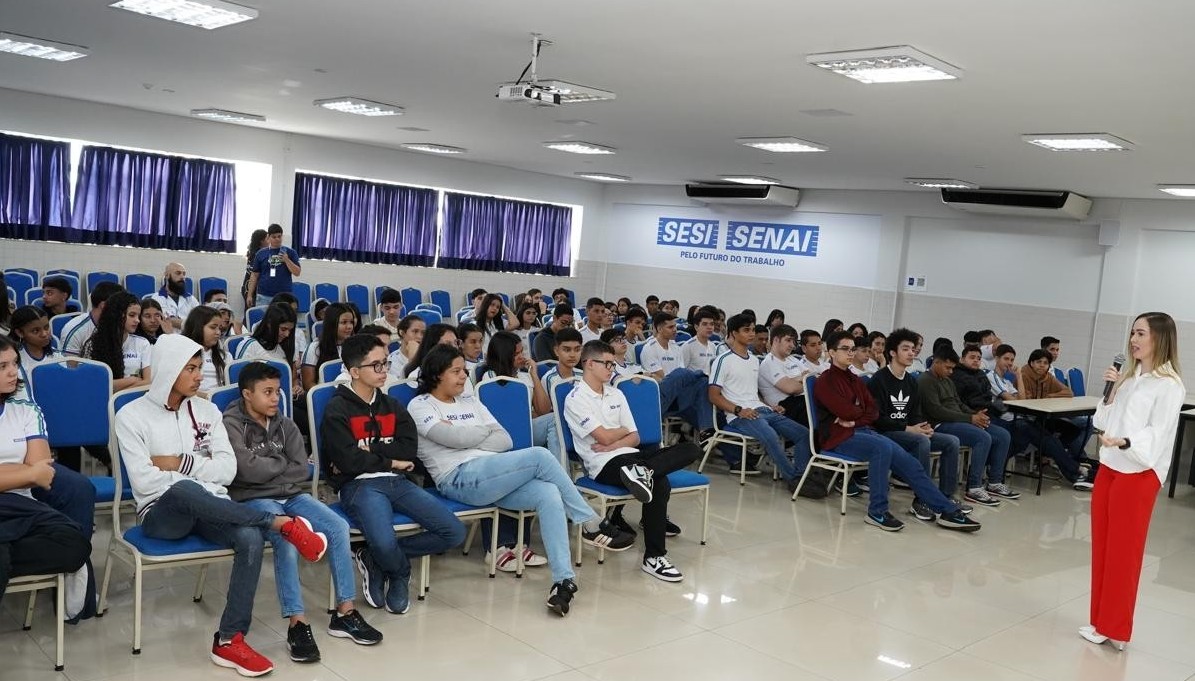A Jornada de Carreira estimula jovens a refletirem sobre seus talentos, objetivos e oportunidades de carreira. Foto: Acervo pessoal Lídia/IEL GO.